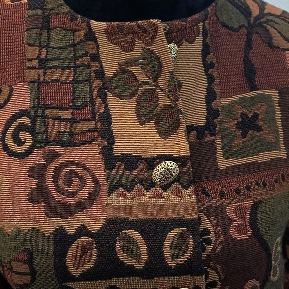 Doncaster Button Down Cropped Jacket - Picture 2 of 10